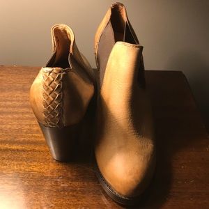 Ariat Geneva Womens Bootie